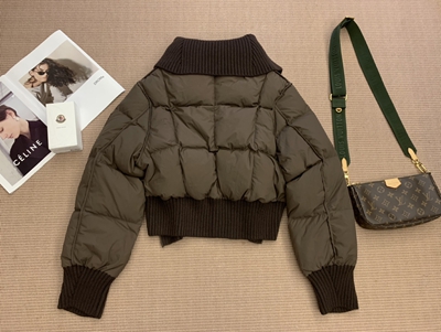 ハイクオリティダウンジャケット素材ディテール